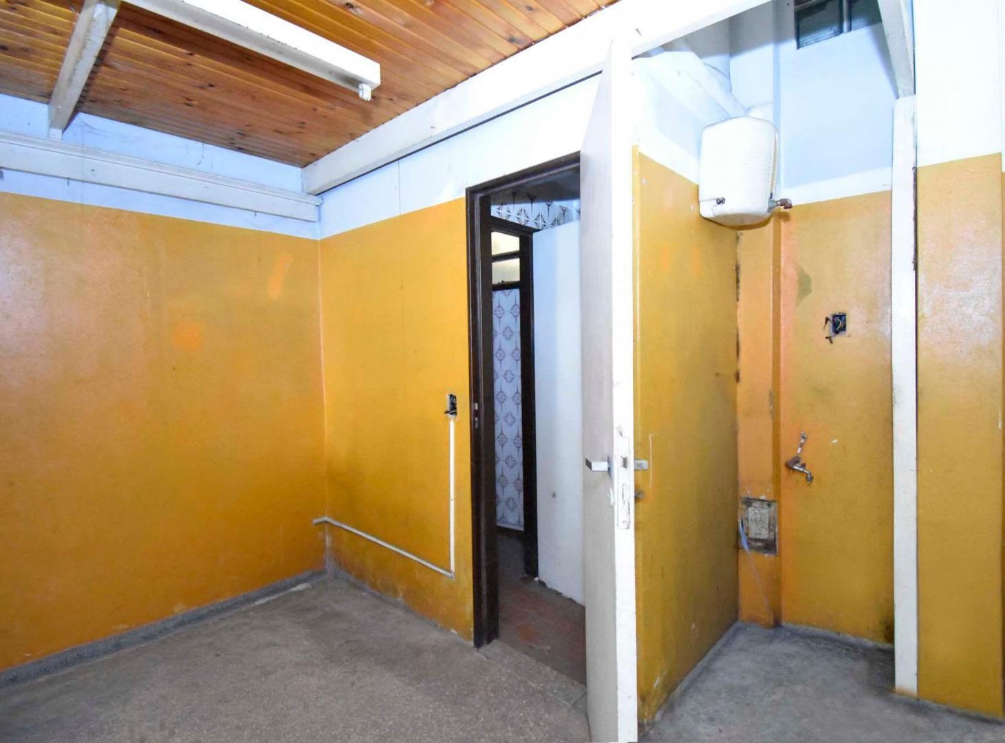 Foto de Venta Casa 7 Amb Morón, imagen 5