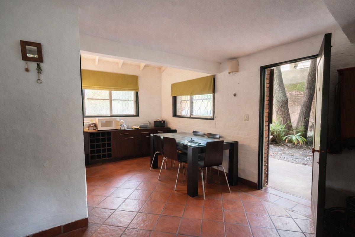 Foto de Venta lote de 818m2 con casa 3amb. Pilar km 39,, imagen 2
