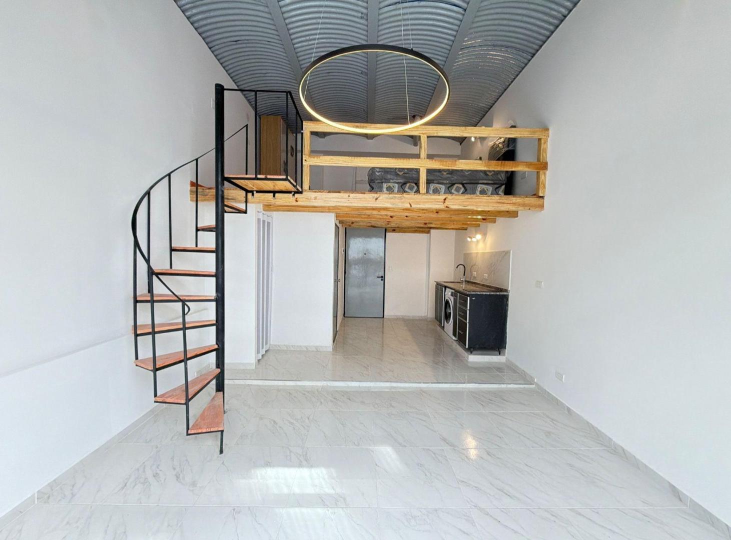 Foto de VENTA DEPARTAMENTO DUPLEX MICROCENTRO, imagen 2