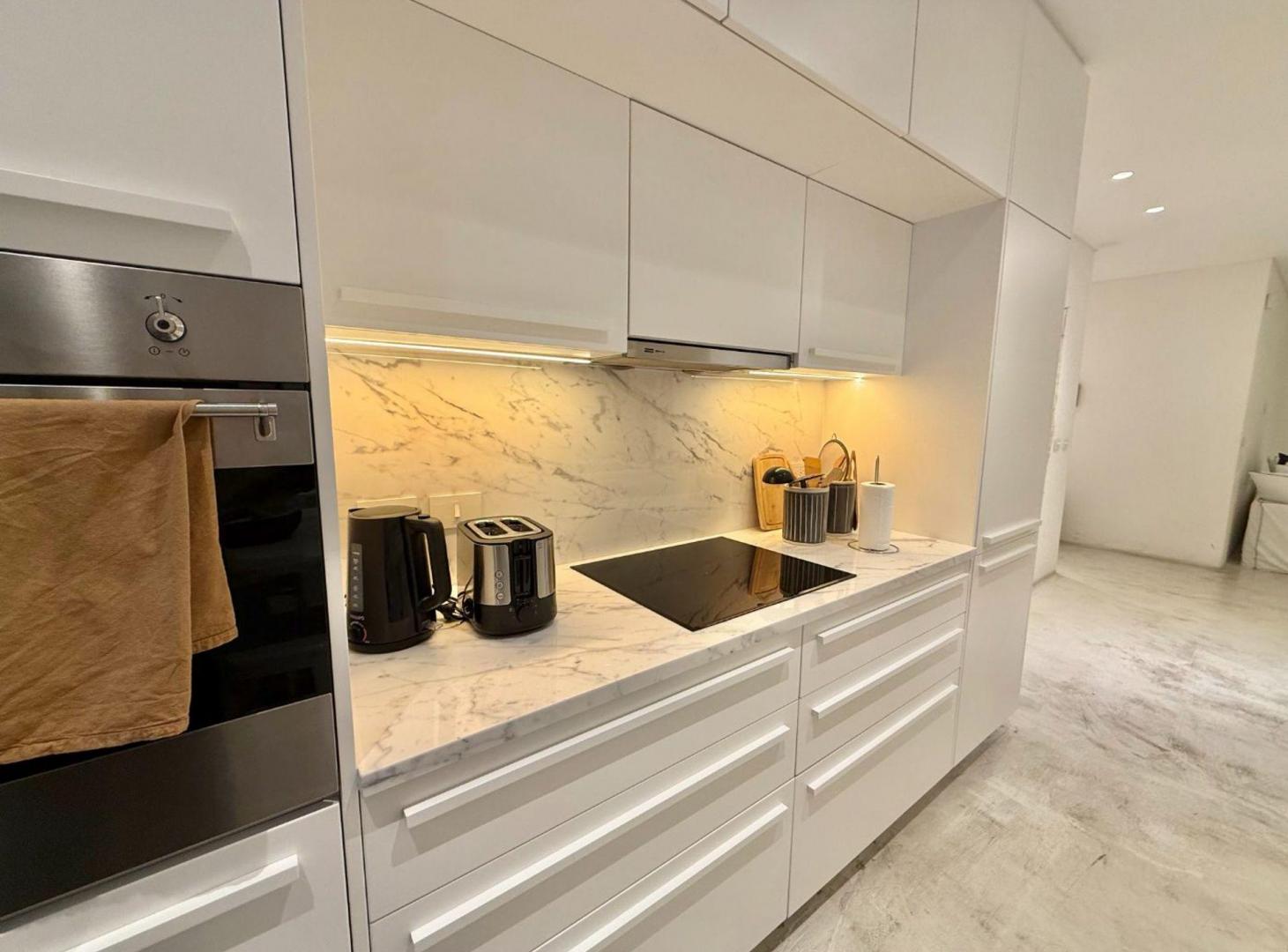 Foto de ALQUILER RECOLETA PB 3 AMBIENTES 145 MT2 PATIO, imagen 3