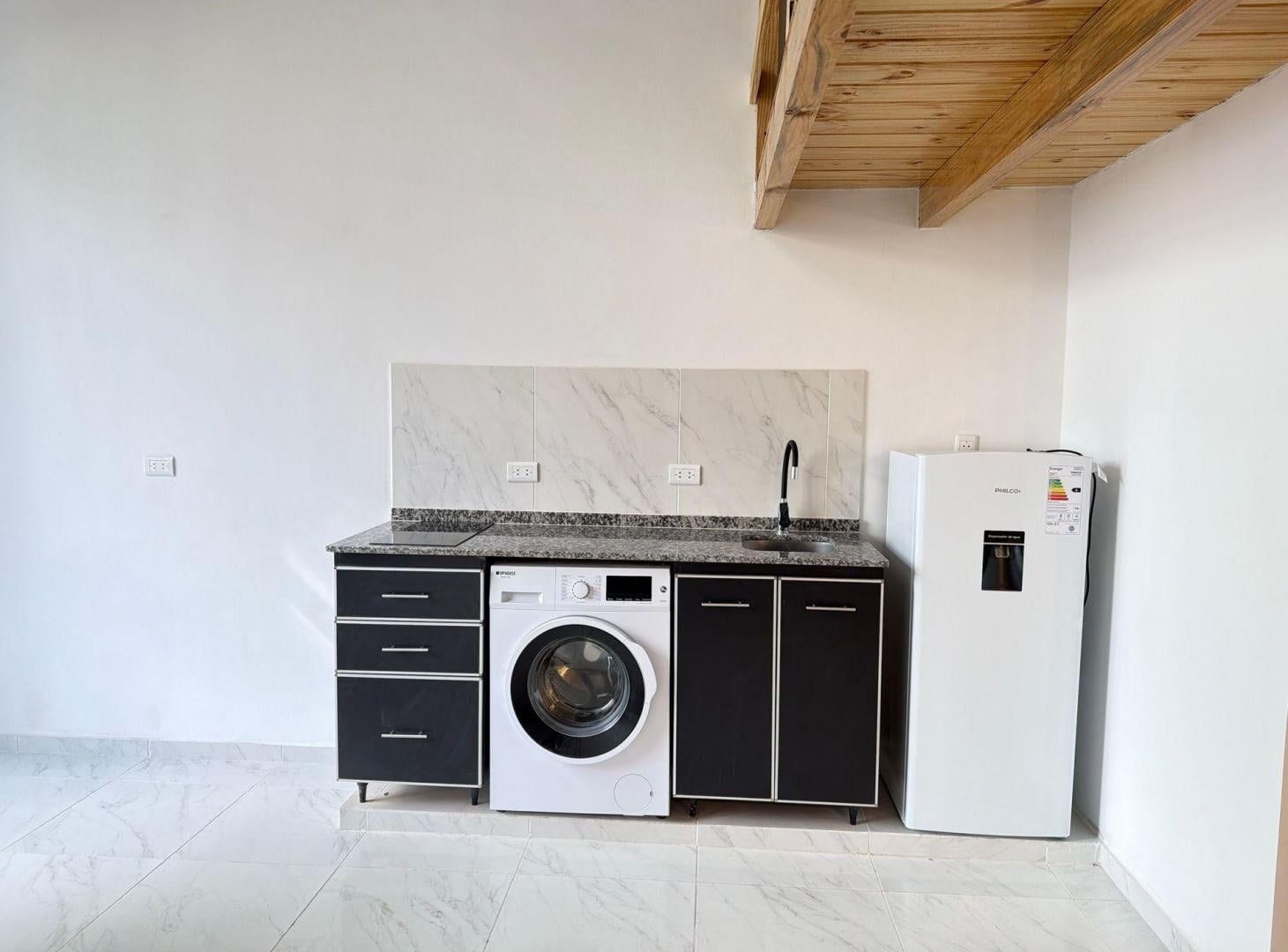 Foto de VENTA DEPARTAMENTO DUPLEX MICROCENTRO, imagen 2