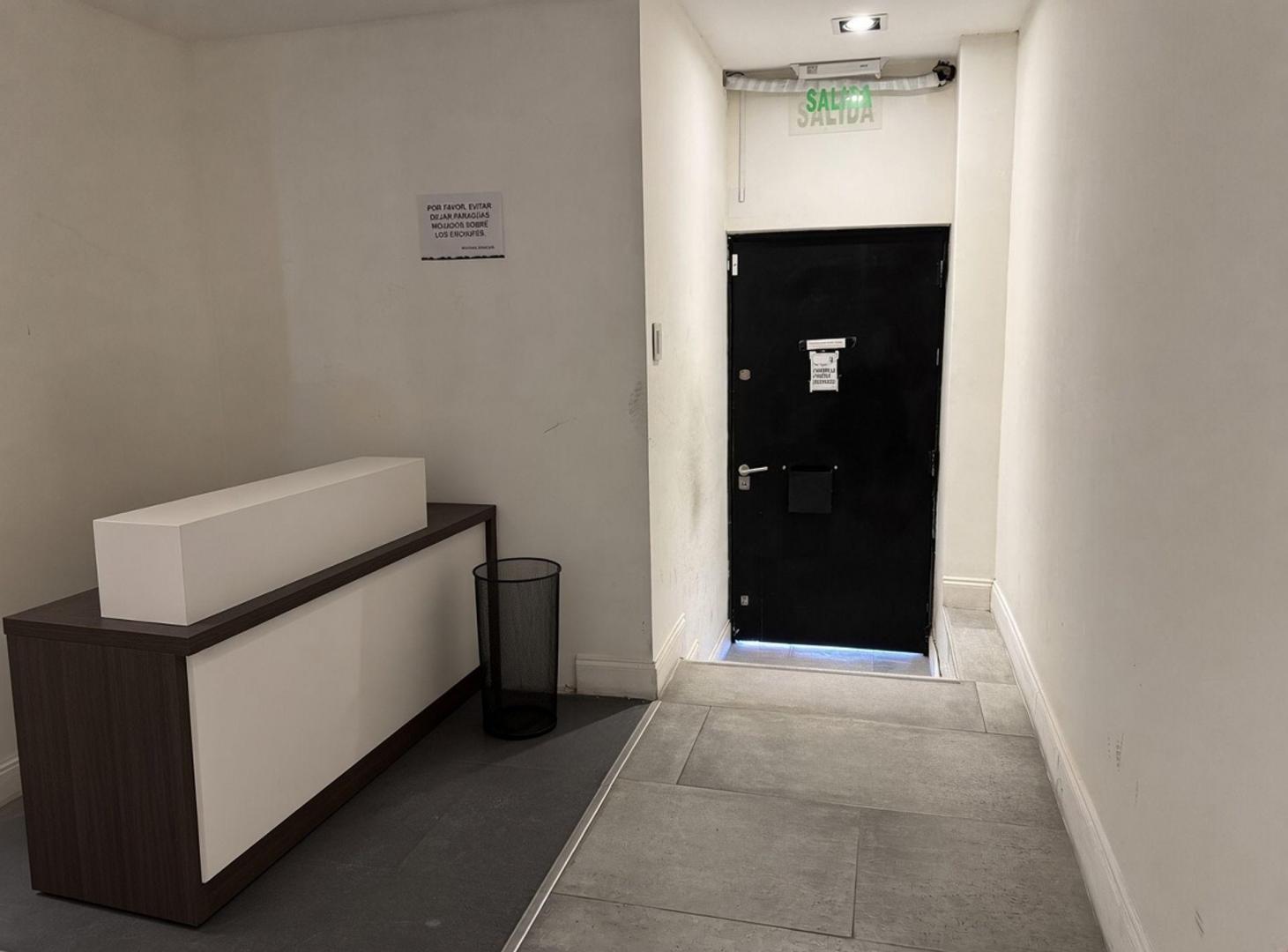 Foto de Alquiler Edificio Oficina de 3 plantas en Nuñez, imagen 2