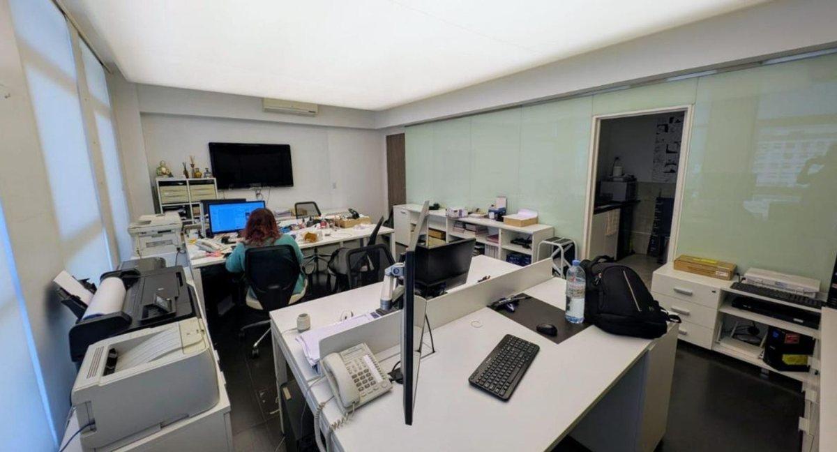 Foto de VENTA BELGRANO OFICINA CATEGORIA FTE COCHERA FIJA, imagen 4