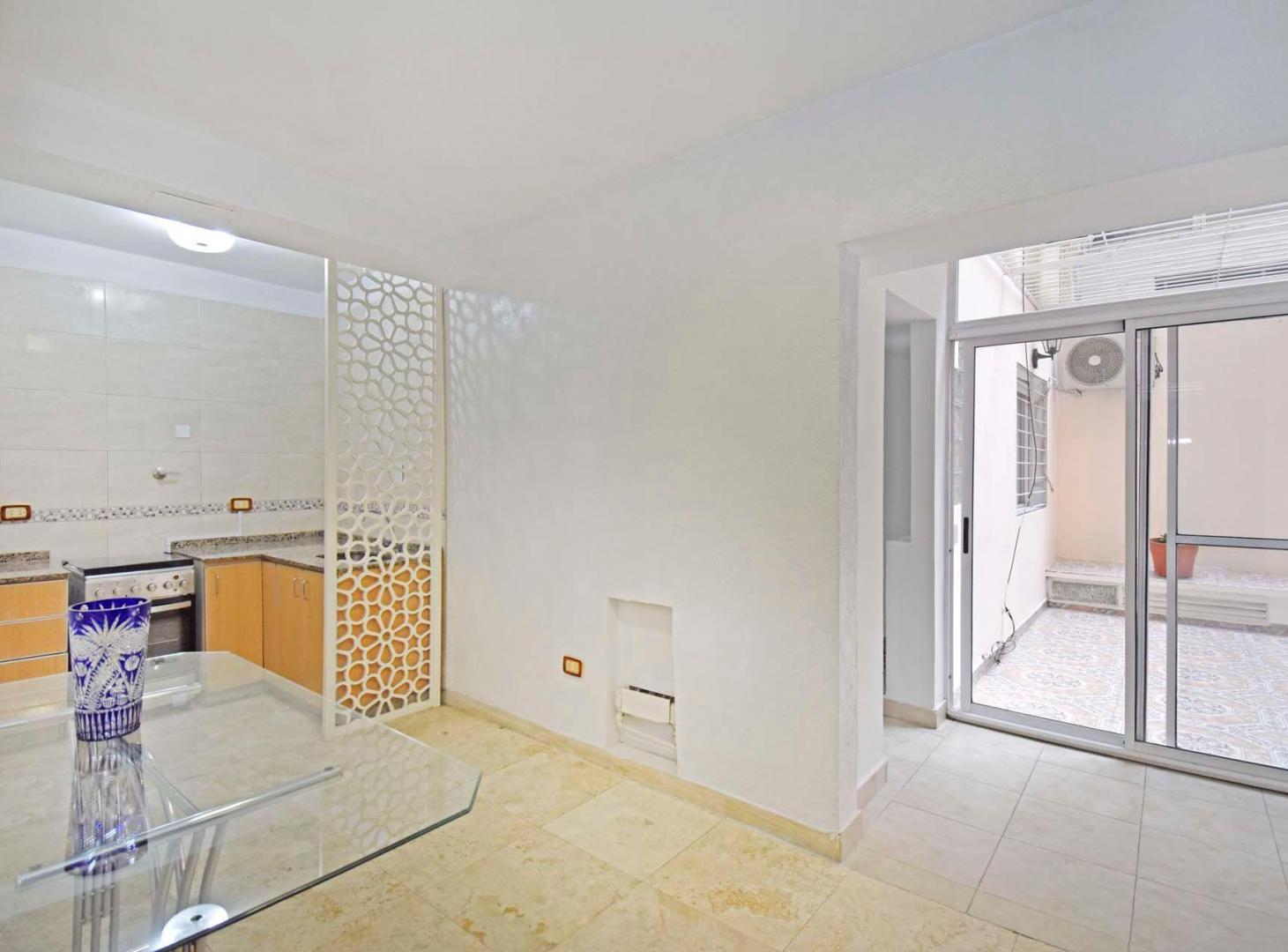 Foto de Alquiler Departamento 2 Amb Patio Todo incluido, imagen 1