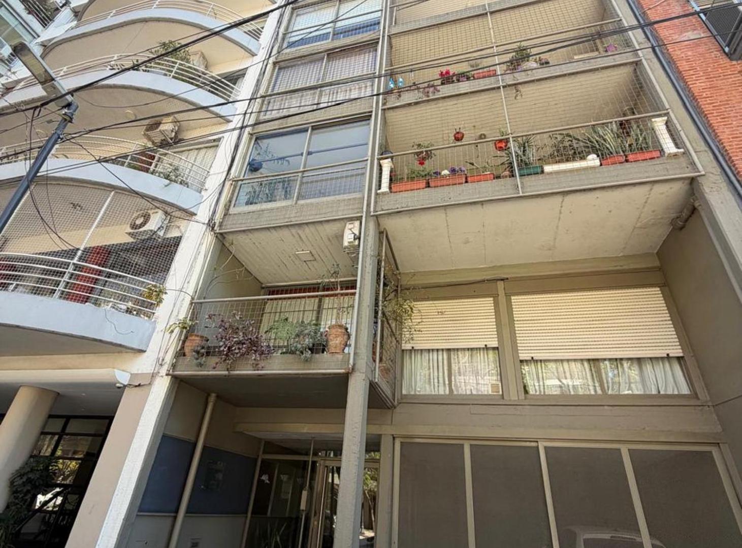Foto de ALQUILER 2 AMB MUY AMPLIO CON PATIO, CAÑITAS, imagen 1