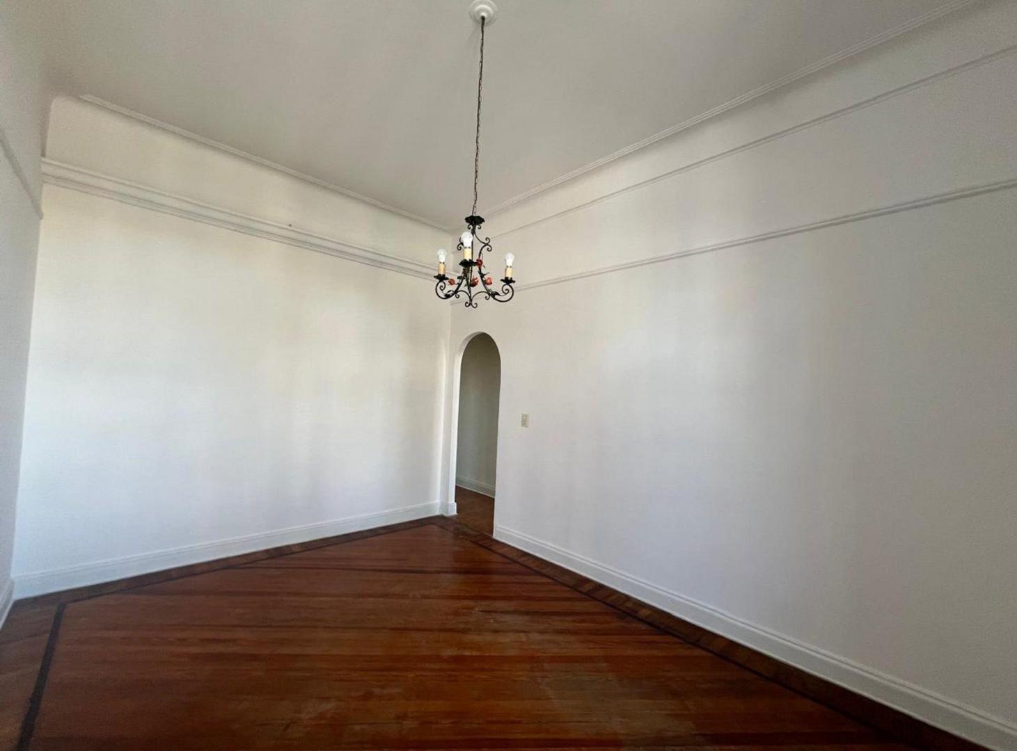 Foto de VENTA Depto. 4 Ambientes-LUMINOSO/MUY BUEN ESTADO, imagen 3