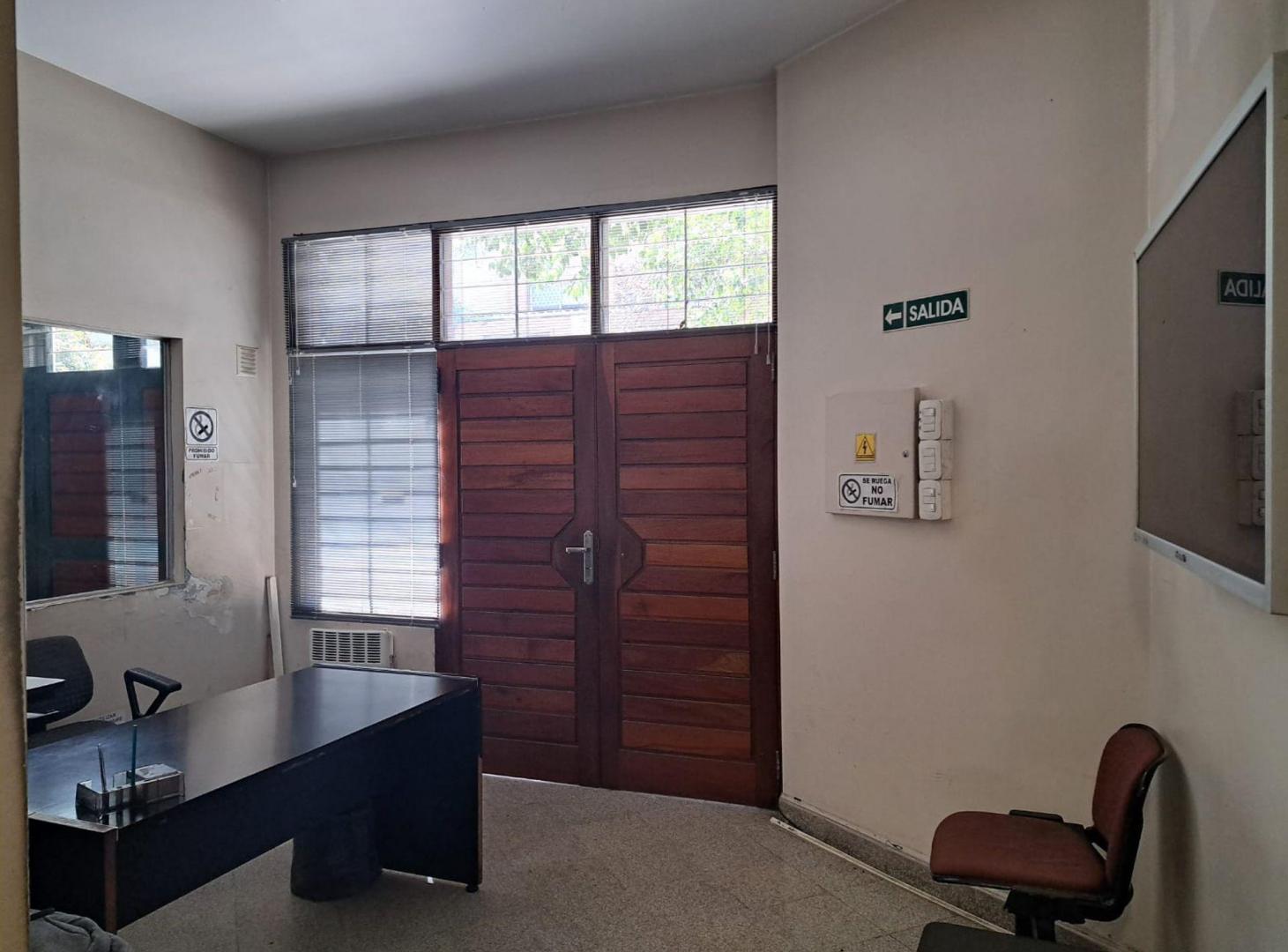 Foto de VENTA PROPIEDAD DE 4 AMB + 3 AMB + LOCAL +COCHERAS, imagen 4