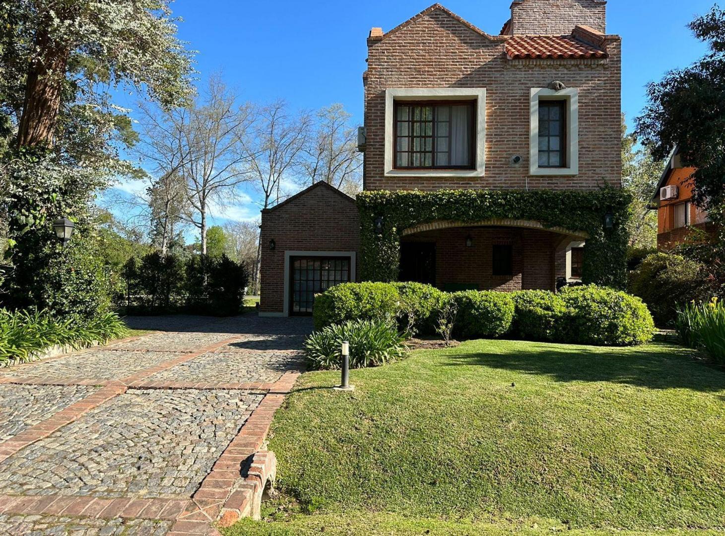 Foto de VENTA CASA 4 AMB LAS PRADERAS DE LUJAN APTO CRED, imagen 1