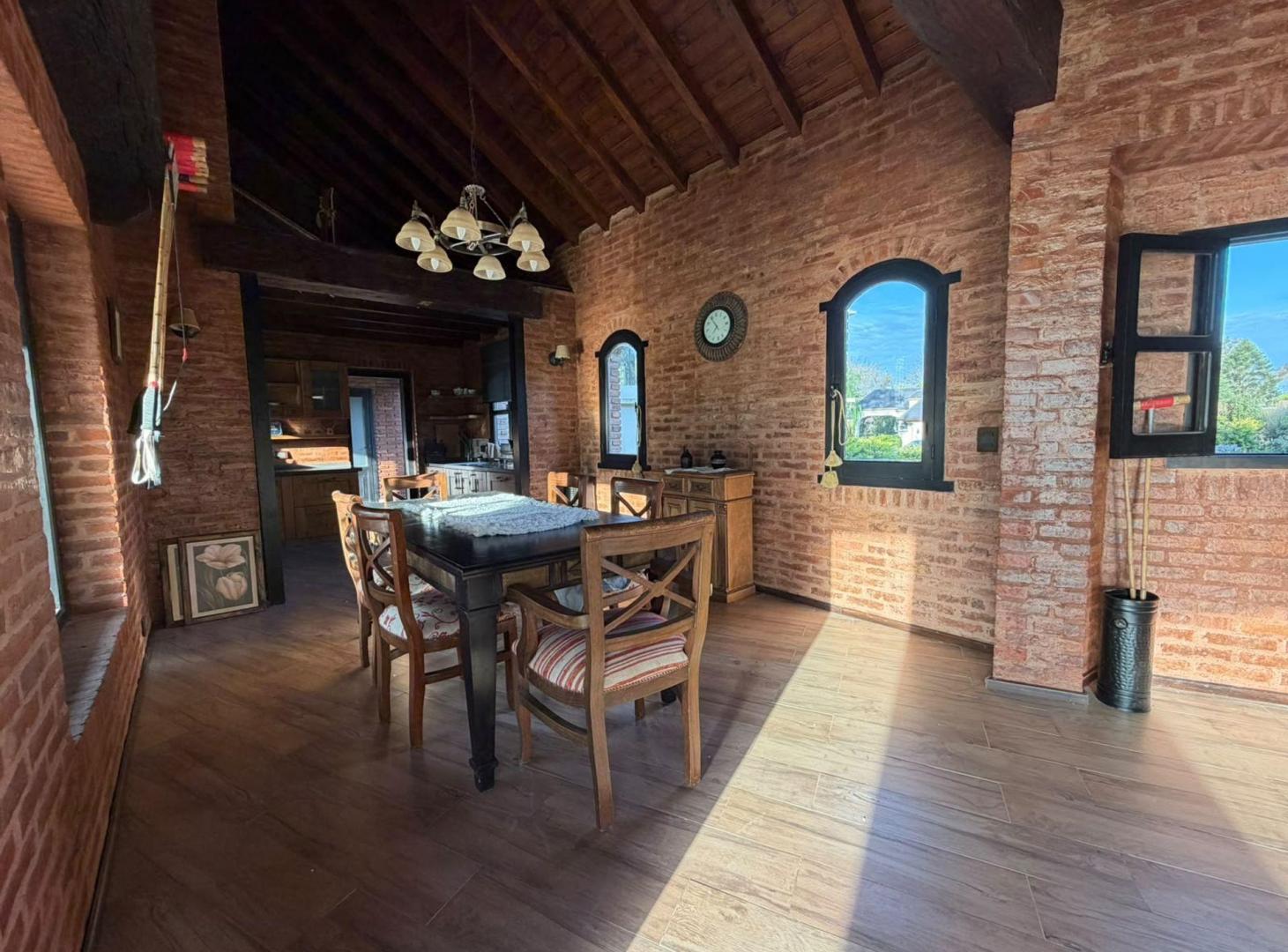 Foto de VENTA CASA 5 AMB PRADERAS DE LUJAN TODO A NUEVO, imagen 3