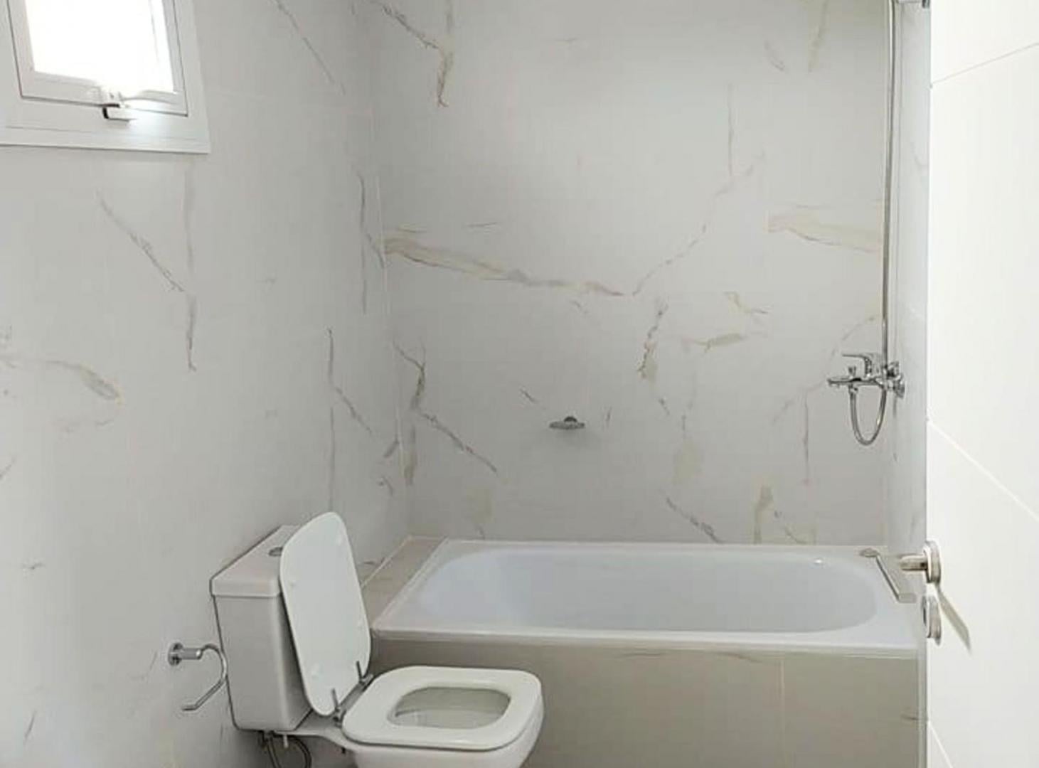Foto de VENTA DEPARTAMENTO 2 AMBIENTES DUPLEX ALMAGRO, imagen 3