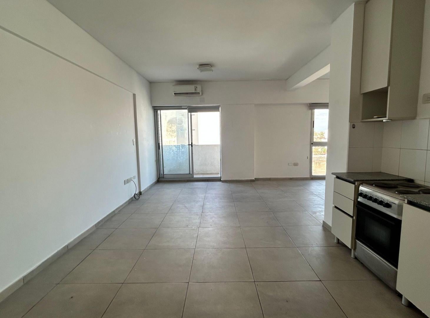 Foto de MONOAMBIENTE CON BALCON A ESTRENAR EN FLORES, imagen 3