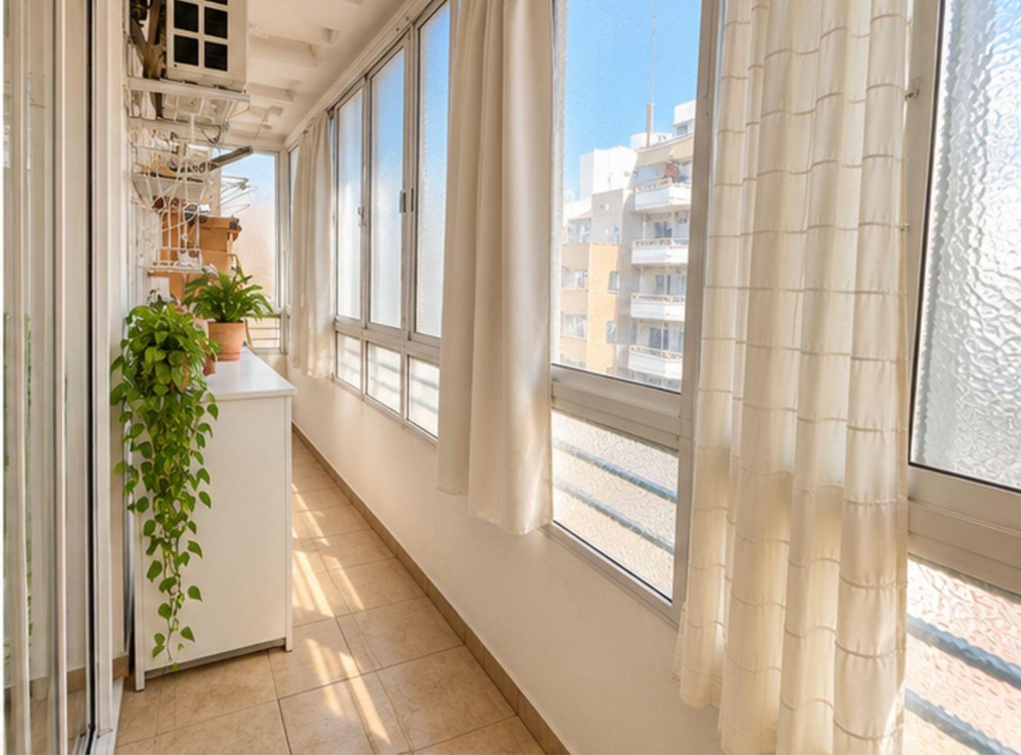 Foto de VENTA DOS AMBIENTES CON BALCÓN EN FLORES, imagen 2