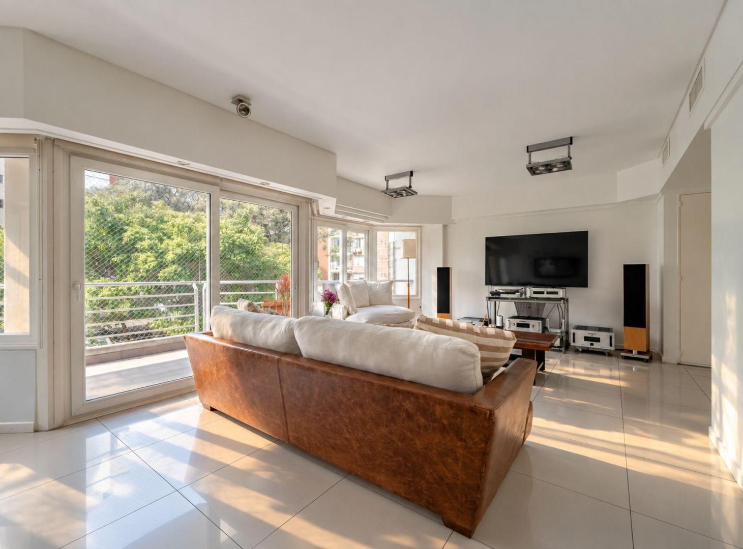 Foto de Venta Departamento 4 amb. 2 cocheras - Caballito, imagen 2