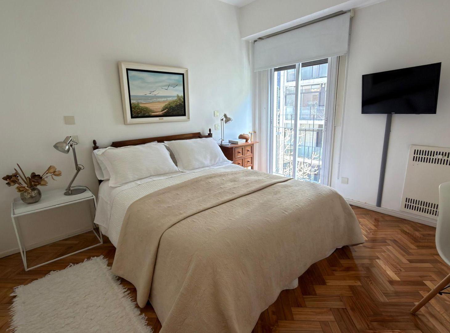 Foto de Venta Depto 4 amb Recoleta Luminoso Impecable, imagen 3