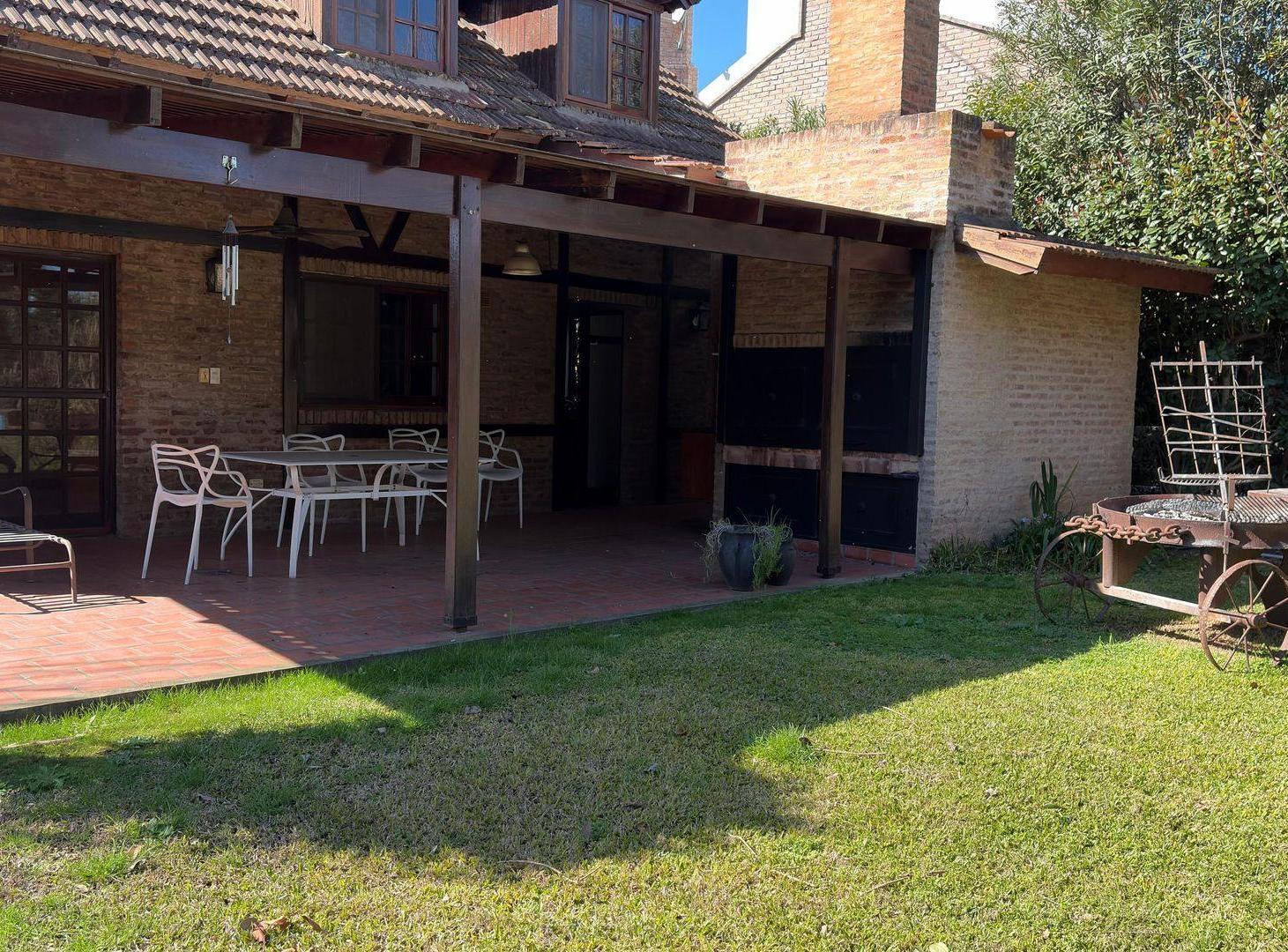 Foto de Venta Casa Praderas de Lujan 4 amb Pileta, imagen 4