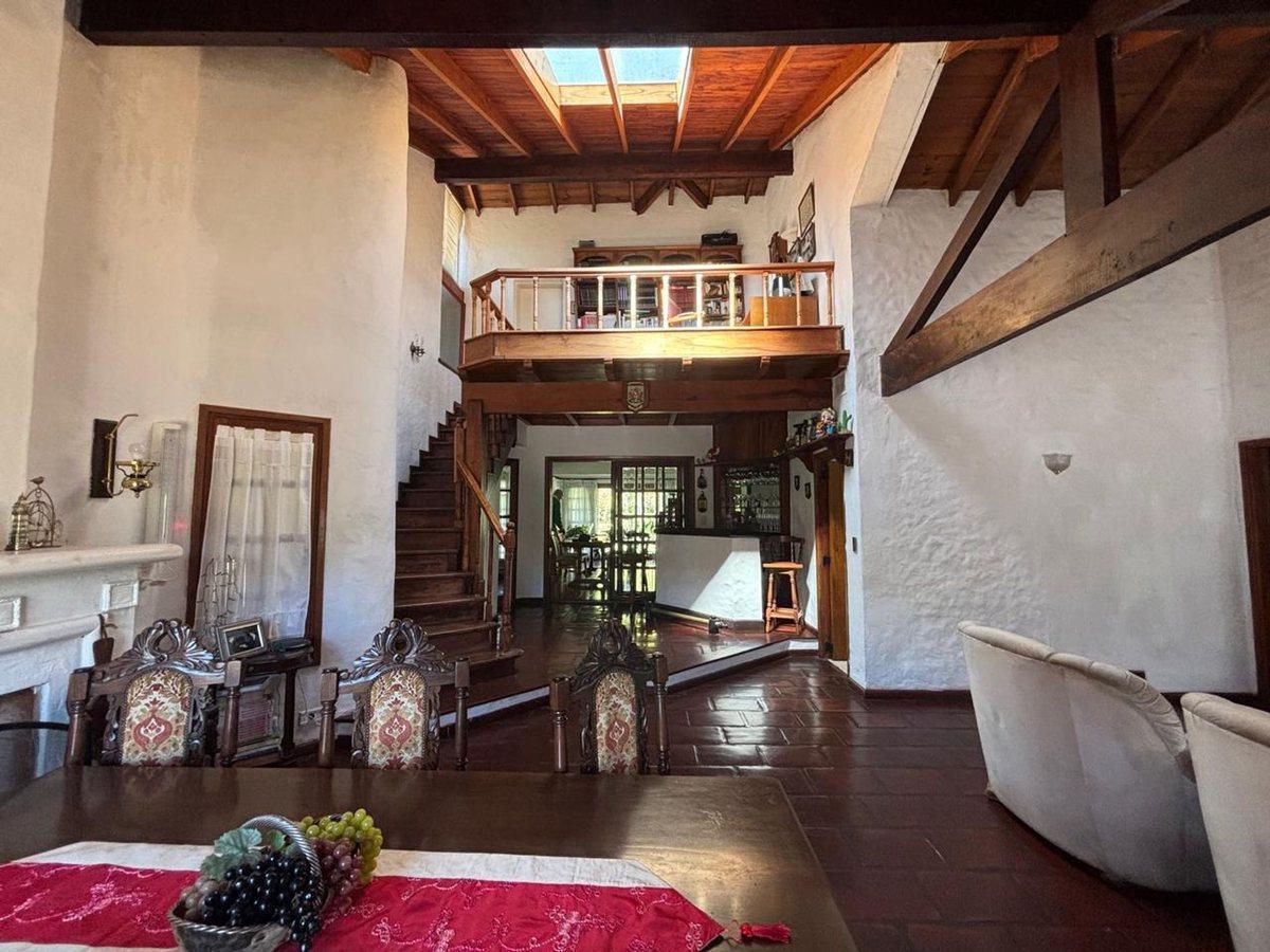 Foto de Venta Casa 4 amb Praderas de Lujan Increible Lote, imagen 2