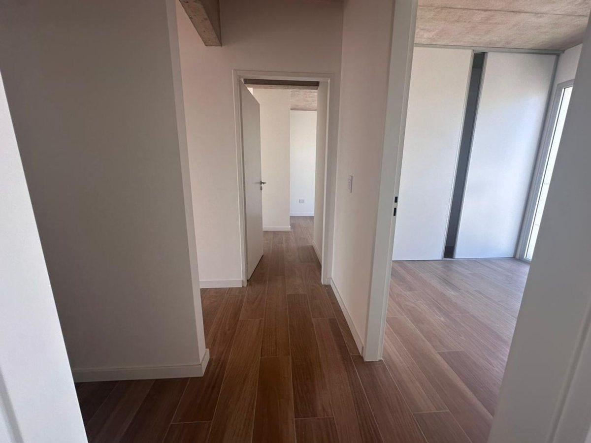 Foto de Venta Piso 3 Amb + Escritorio o Vestidor Flores, imagen 5