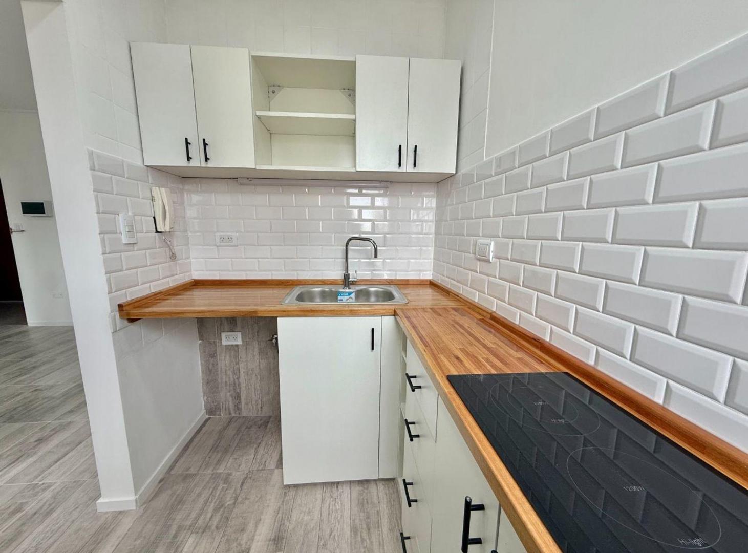 Foto de VENTA DEPTO 2 AMBIENTES REFACCIONADO CABALLITO, imagen 4