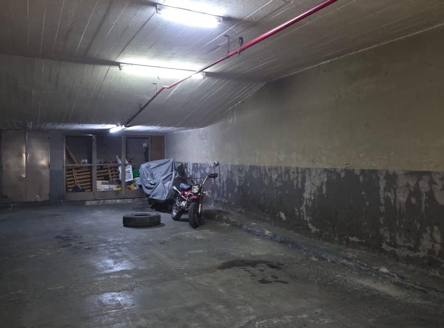 Foto de VENTA COCHERA AMPLIA 50M2 - 24 HS SEG OPORTUNIDAD, imagen 5
