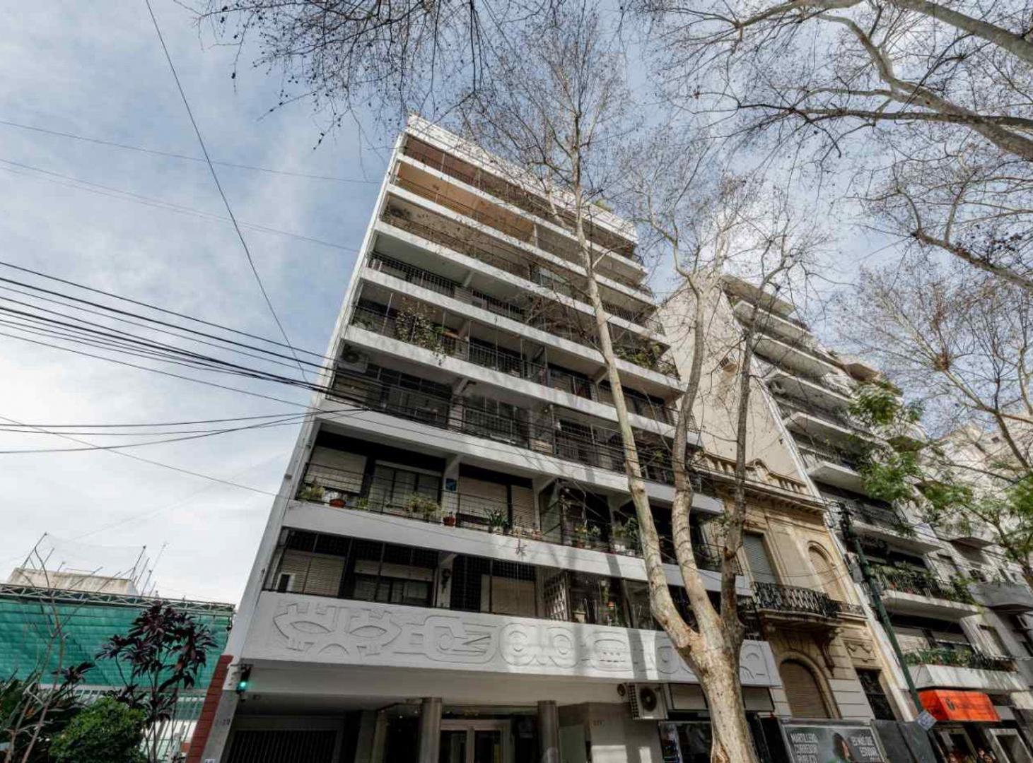 Foto de VENTA DEPARTAMENTO BALVANERA 3 AMBIENTES SEMIPISO, imagen 2