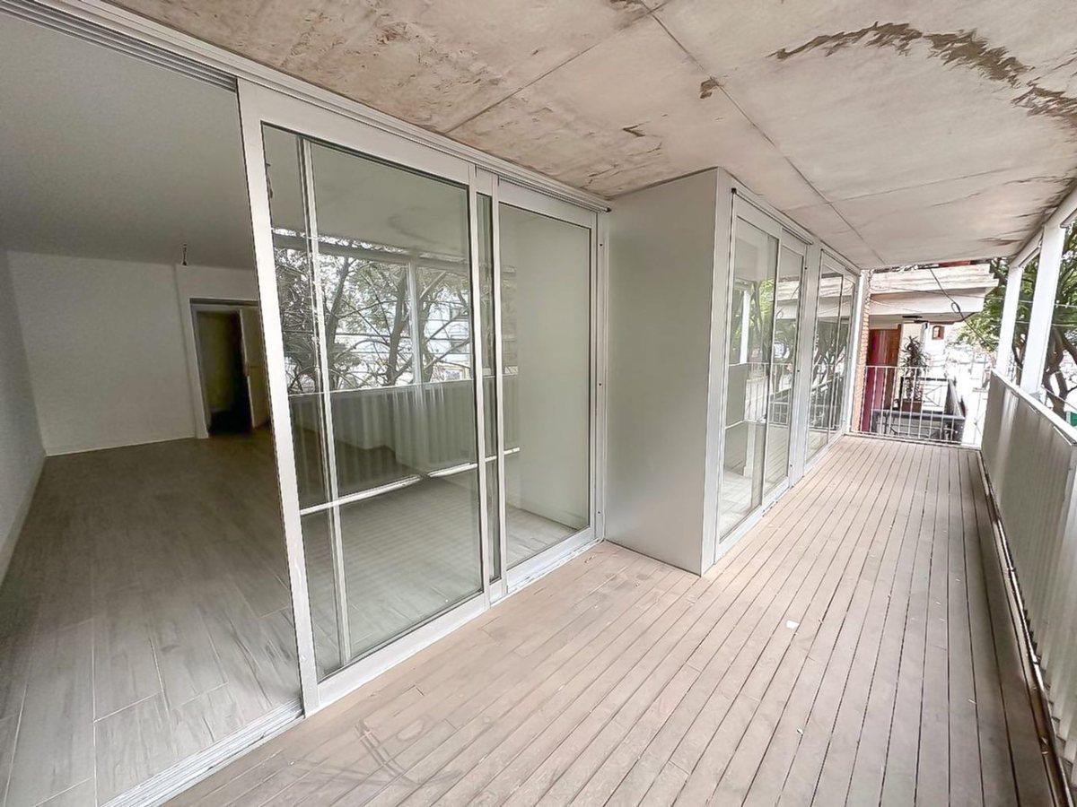 Foto de VENTA DEPARTAMENTO 4 AMBIENTES C/ PATIO Y BALCÓN, imagen 4