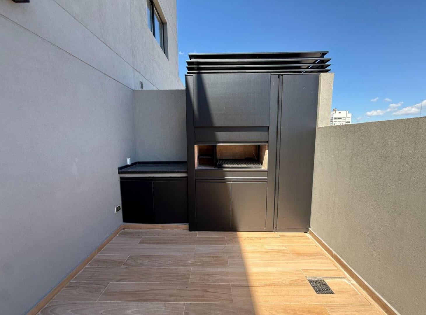 Foto de VENTA 2 AMBIENTES CON TERRAZA EN BARRIO NORTE, imagen 3