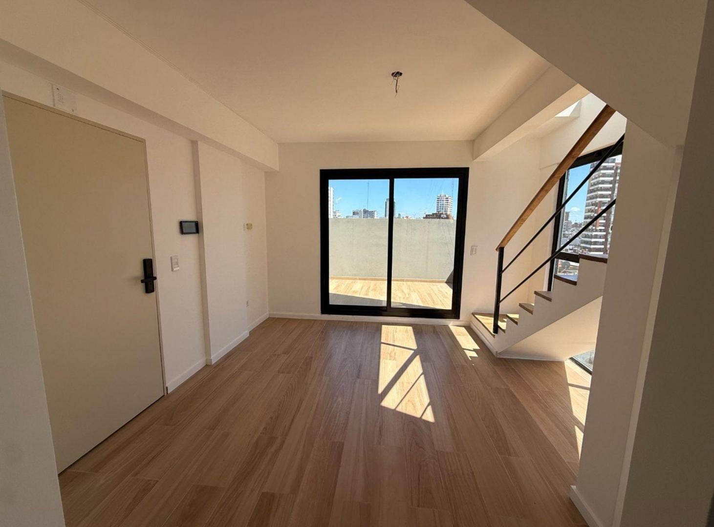 Foto de VENTA 2 AMBIENTES CON TERRAZA EN BARRIO NORTE, imagen 2