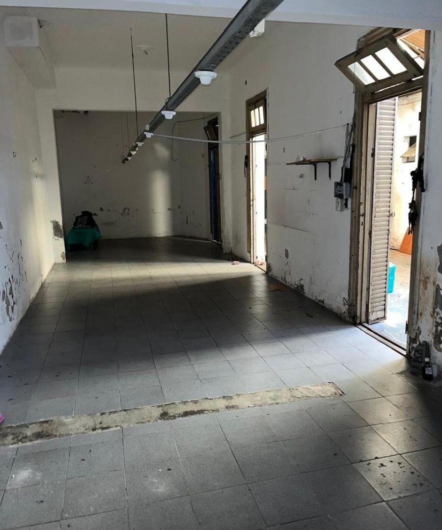 Foto de DEPÓSITO CON VIVIENDA 4 AMBIENTES EN PLANTA ALTA TERRADA 1074/1078, imagen 3