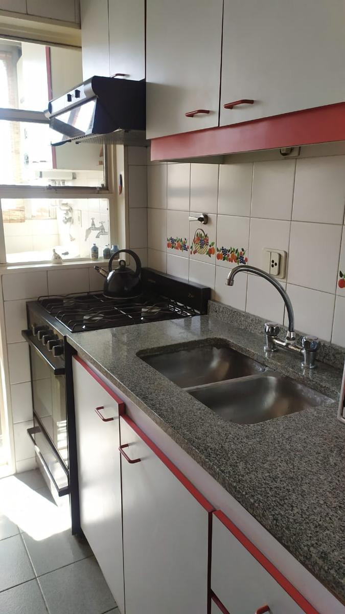 Privilegiado Tres Ambientes con Balcón y Jardin. 3