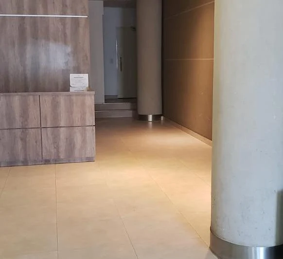 MONOAMBIENTE MUY AMPLIO CON BALCON 4