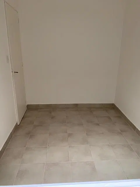 IMPECABLE , COMODO Y LUMINOSO TRESON AMBIENTES CON DOS PATIOS 3