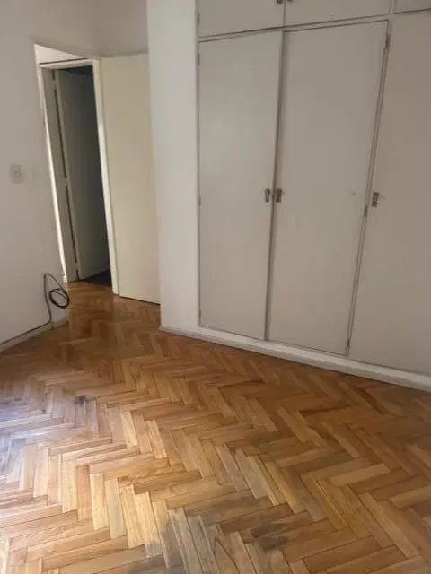 Dos ambientes luminosos solo para apto profesional consultorios u oficinas. 5