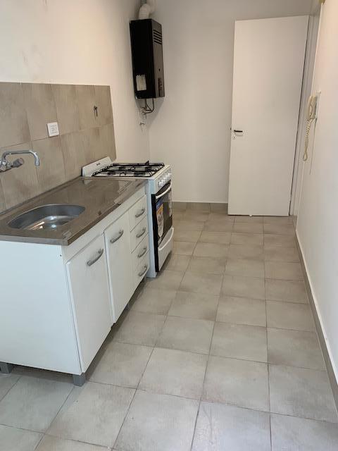 Foto de IMPECABLE , COMODO Y LUMINOSO TRESON AMBIENTES CON DOS PATIOS, imagen 4