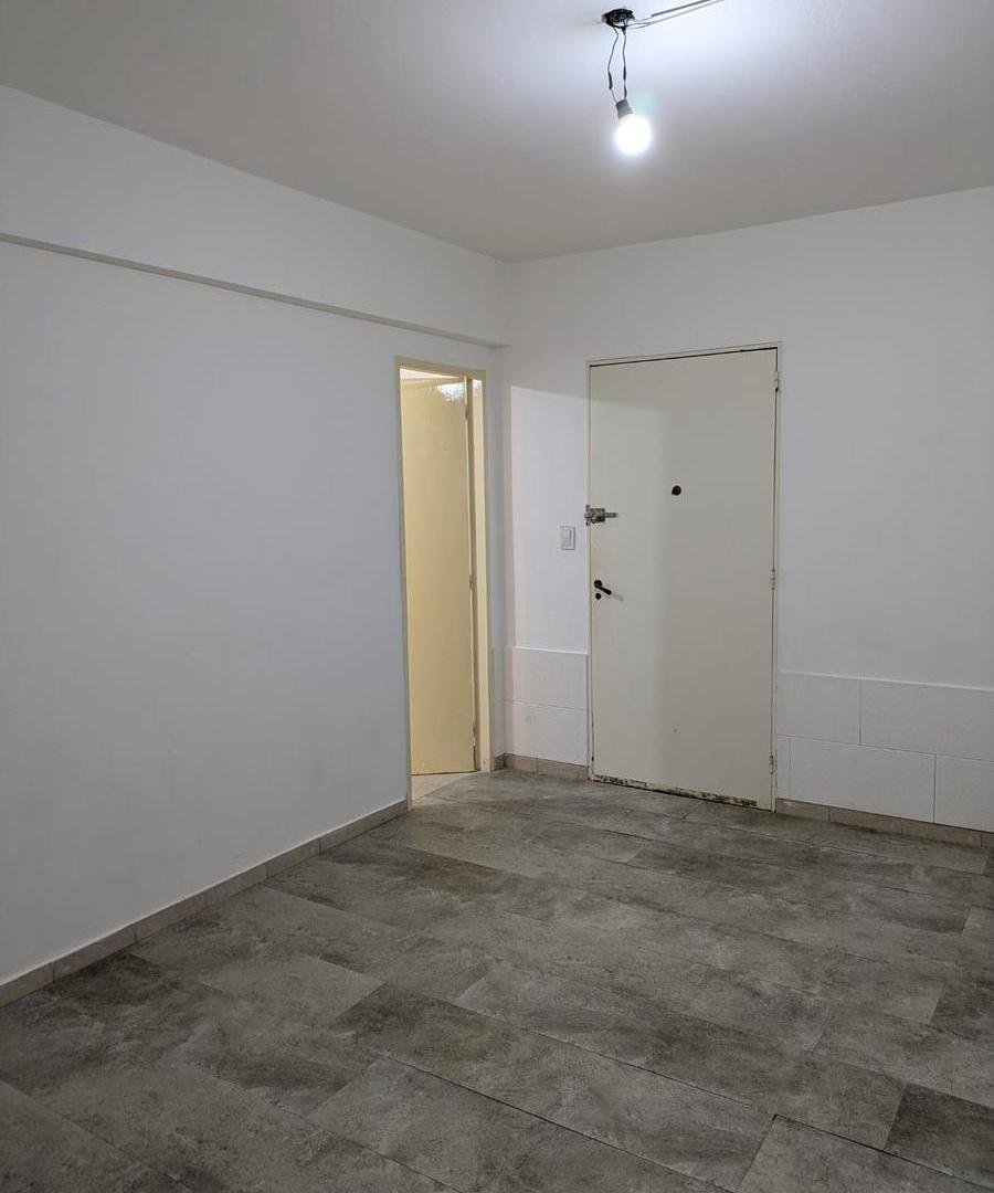 Foto de IMPECABLE , COMODO Y LUMINOSO TRESON AMBIENTES CON DOS PATIOS, imagen 1