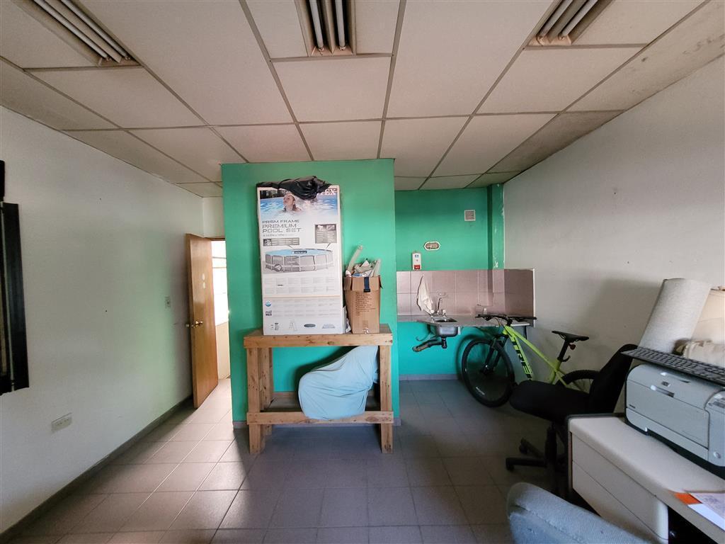 Galpon de 348 m², Zona Industrial, Inmejorable Acceso - Florida Oeste - Vicente Lopez 3