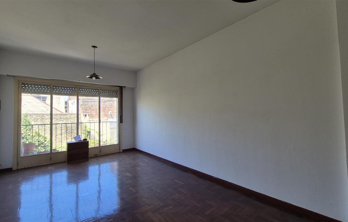 Dpto 2 amb en venta c/ balcon y lavadero - Villa Martelli