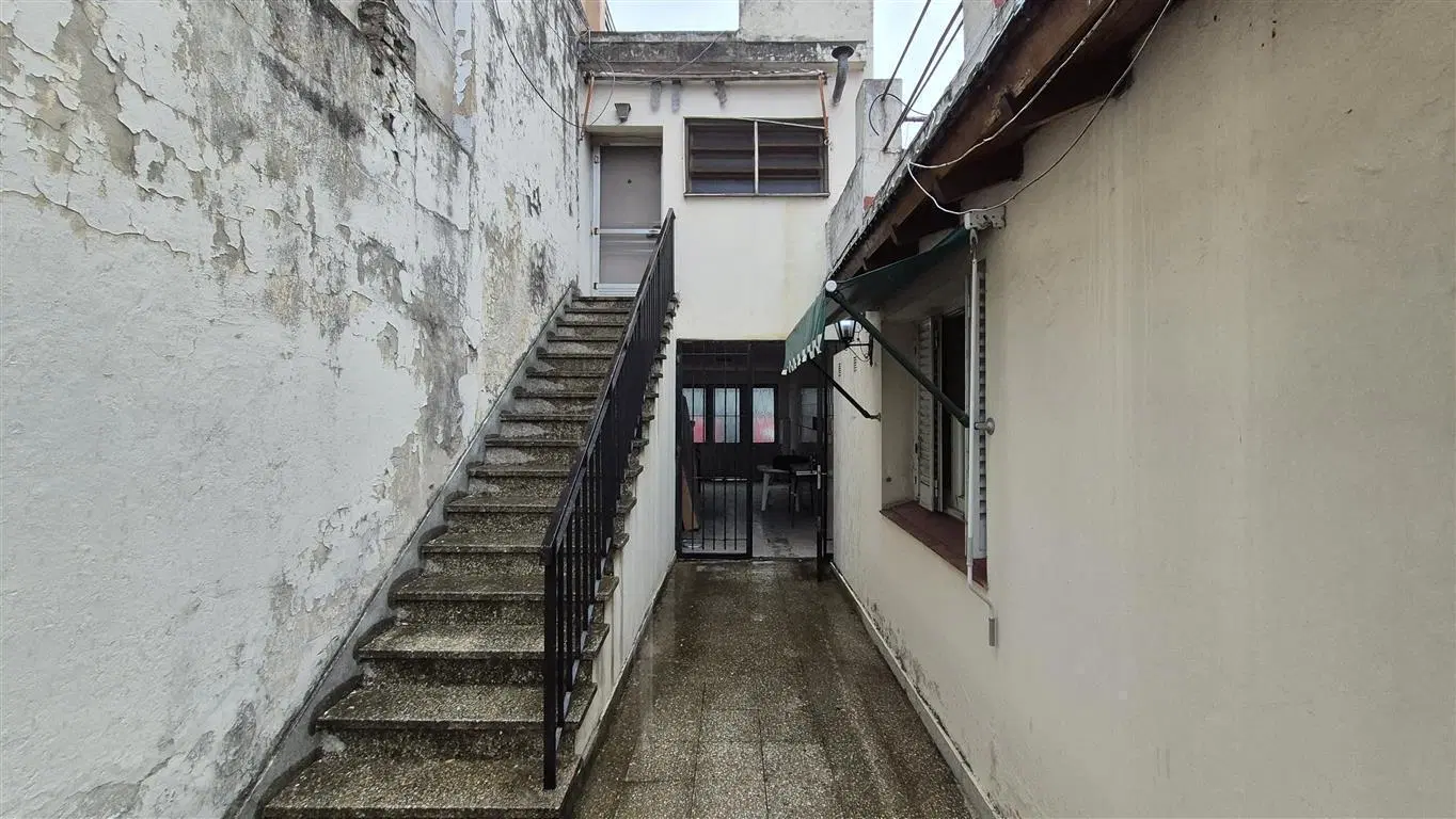 Terreno 300m2 en  Venta  Sobre Av. Laprida próximo a  Mitre. V. Martelli 5