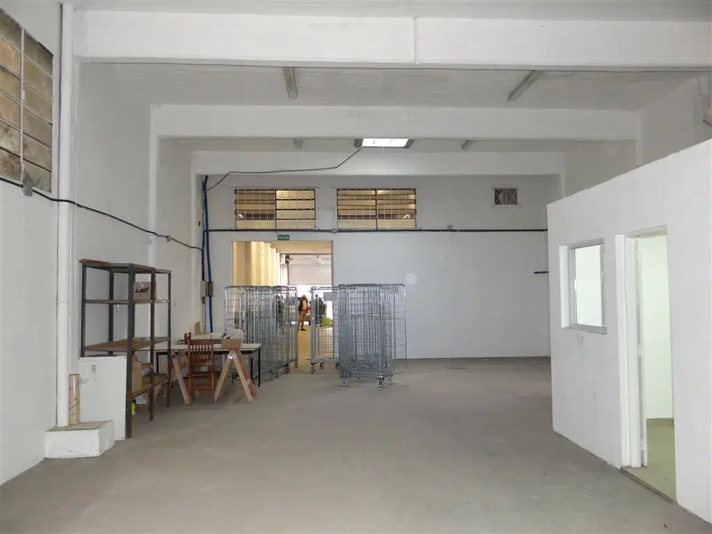 En Alquiler Galpón/Local 380m2  sobre mitre a metros de CABA -  Villa Martelli 5