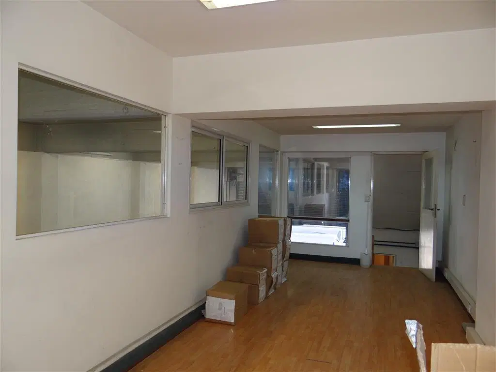 En Alquiler Galpón/Local 380m2  sobre mitre a metros de CABA -  Villa Martelli 2
