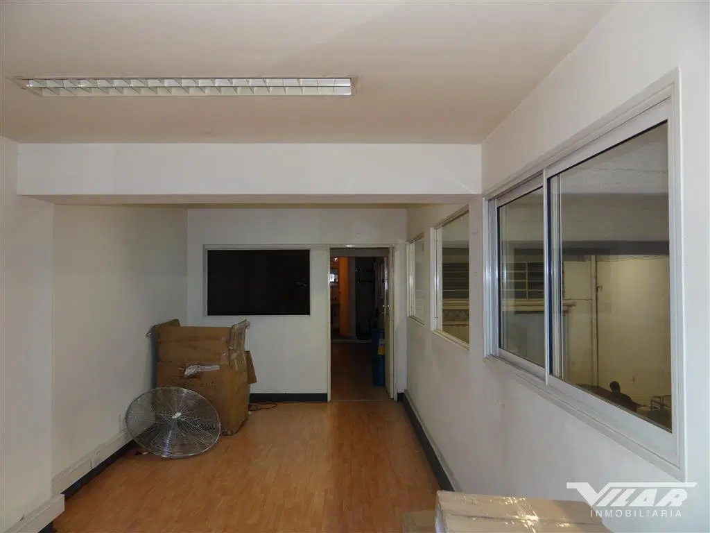 En Alquiler Galpón/Local 380m2  sobre mitre a metros de CABA -  Villa Martelli 2