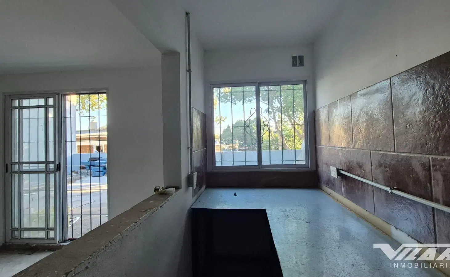 En Venta y Alquiler, Galpón 280 m2 exc ubic. zona industrial (I1), Villa Martelli. 4