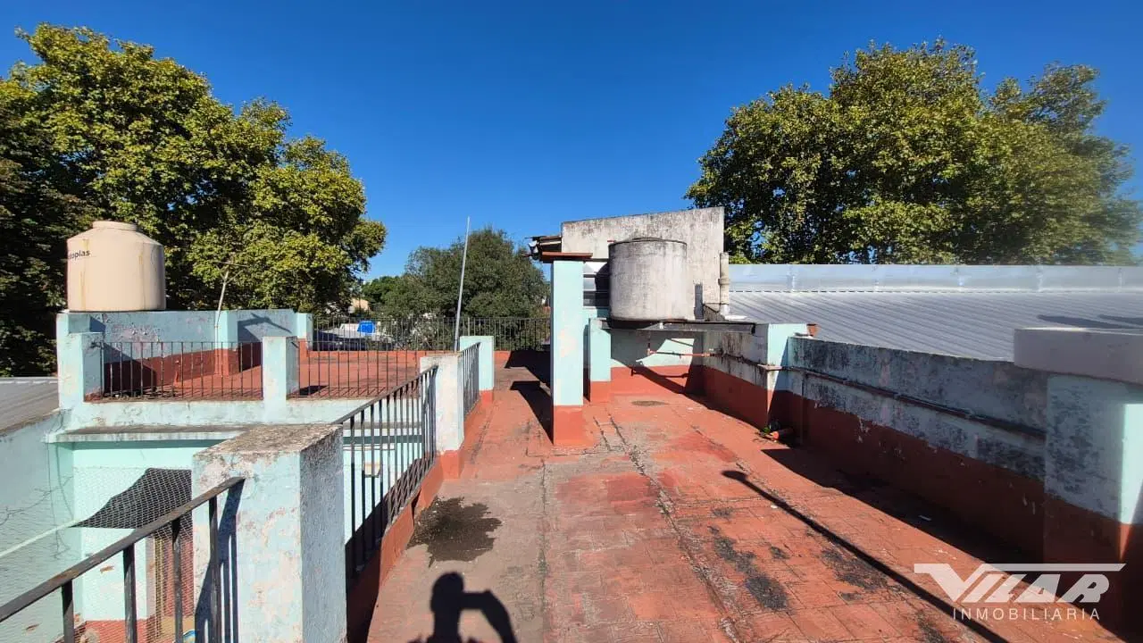 En venta, Galpón de 130m2 con vivienda 3 amb con patio y terraza - V. martelli 4
