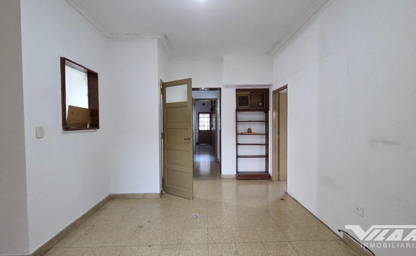 Foto de En venta, Vivienda 3 amb con patio y terraza con Galpón de 130m2, imagen 3