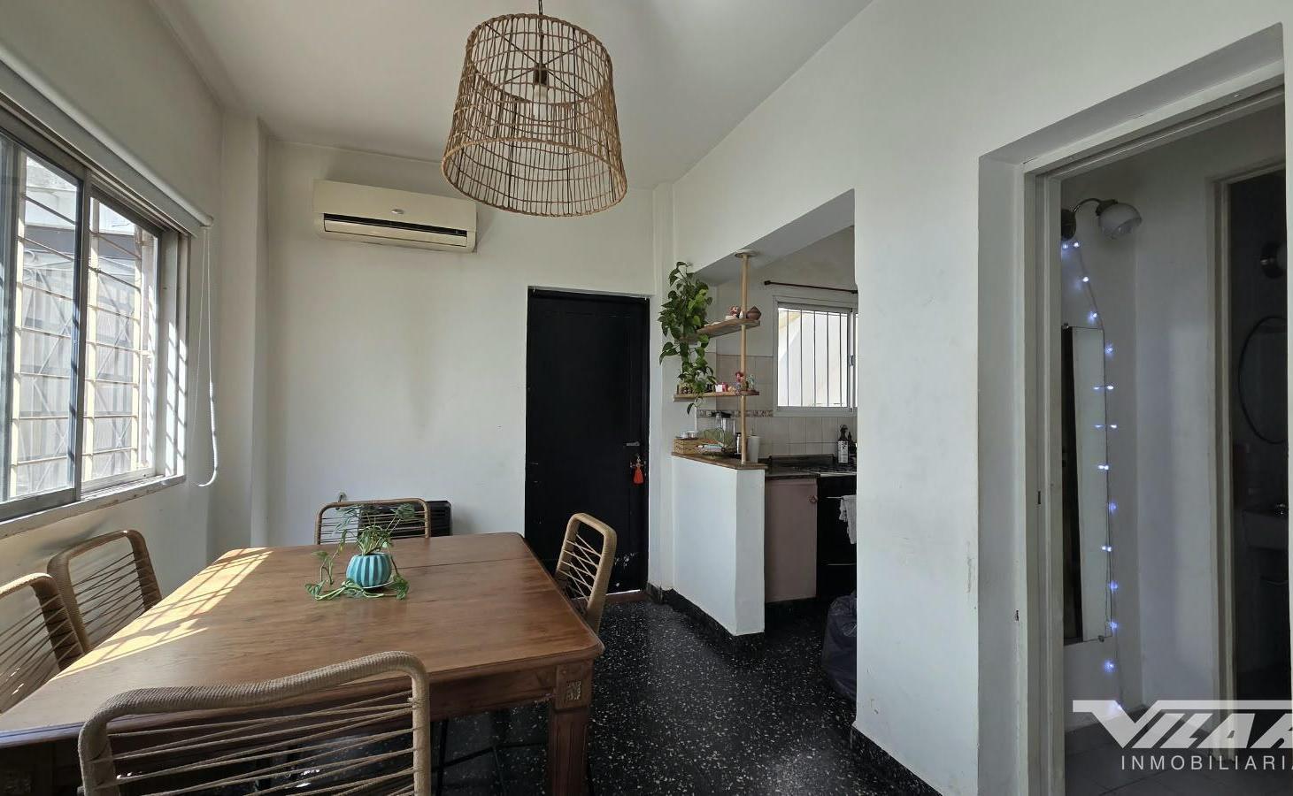 Foto de En venta, muy buena Casa 4 ambientes con patio, tza y quincho. Villa, imagen 2
