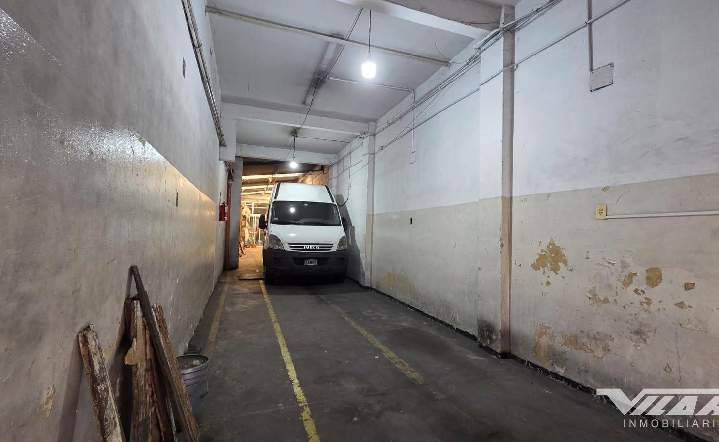 Foto de En Venta Galpon en PH 415m2 cub. a mts de CABA y G. Paz, I1 - Villa, imagen 3