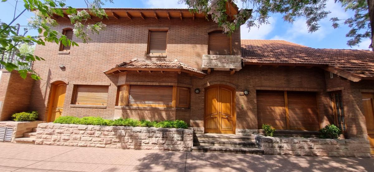 Casa en Venta: Barrio Arizu Godoy Cruz, Mendoza. 3