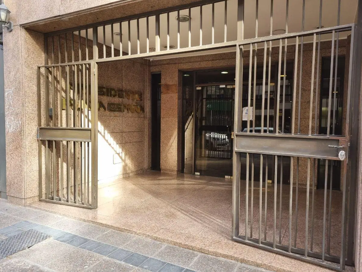 Departamento en venta: Edificio Presidente: Av. España 744, Ciudad Mendoza 8
