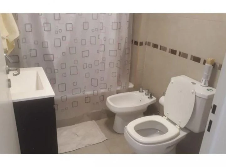 ALQUILER DEPARTAMENTO MONO AMBIENTE. MORON. 5