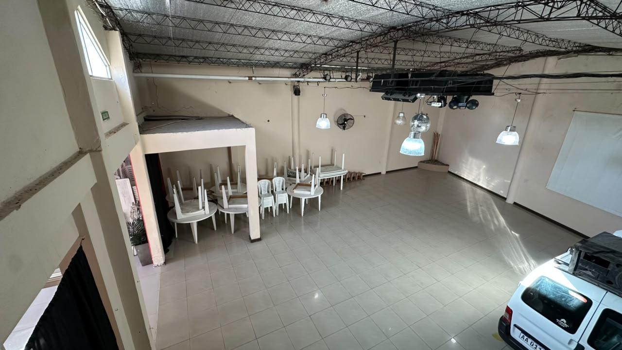 Foto de Venta en Block en Moreno Galpón + SUM + Casa, imagen 1