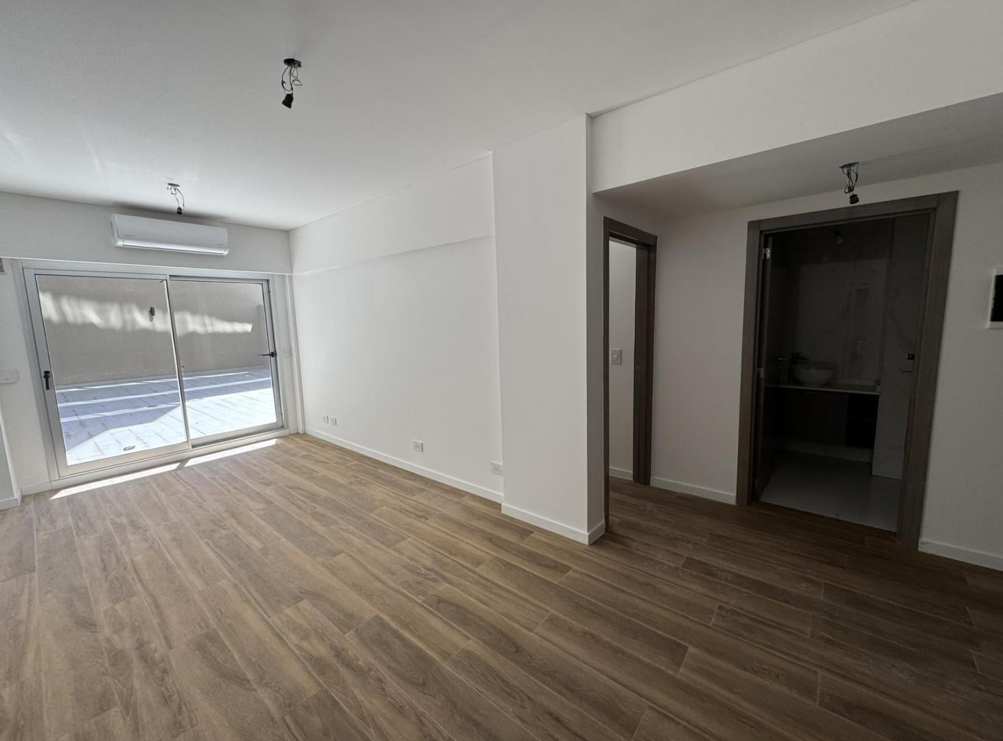 Foto de ALTOS DE NÚÑEZ | 2 AMBIENTES A ESTRENAR CON GRAN PATIO PRIVADO Y, imagen 3